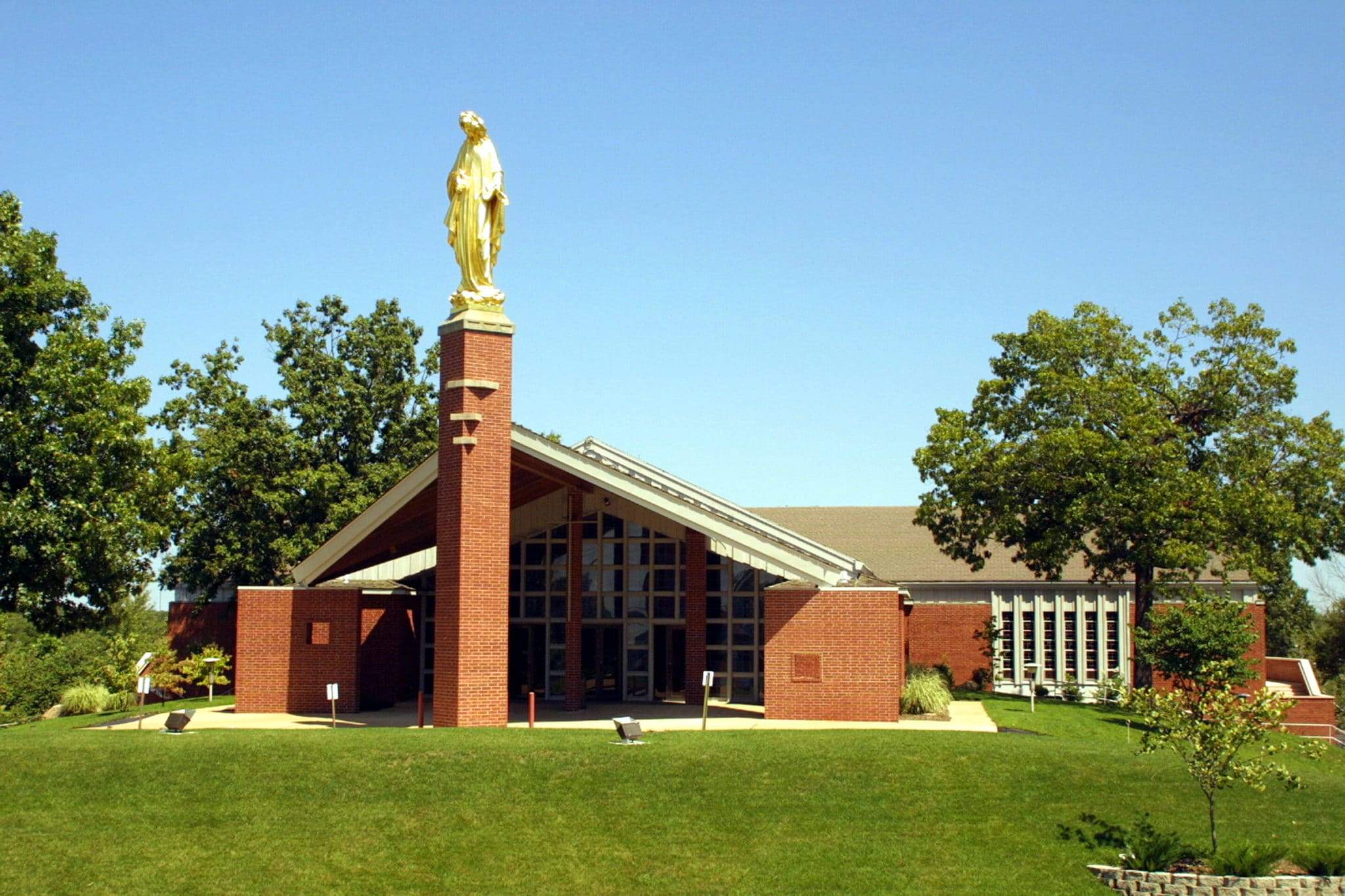 ≡ Our Lady Of The Lake Catholic Church (Lake Ozark) Mass Times